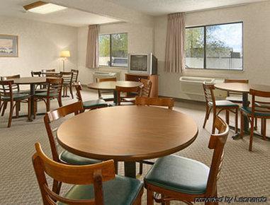 Super 8 By Wyndham Hotel Fallon