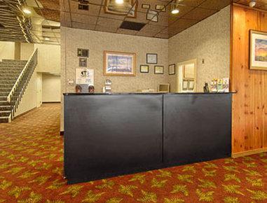 Super 8 By Wyndham Fallon