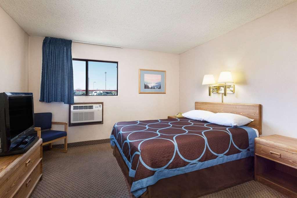 Hotel Super 8 By Wyndham 3*