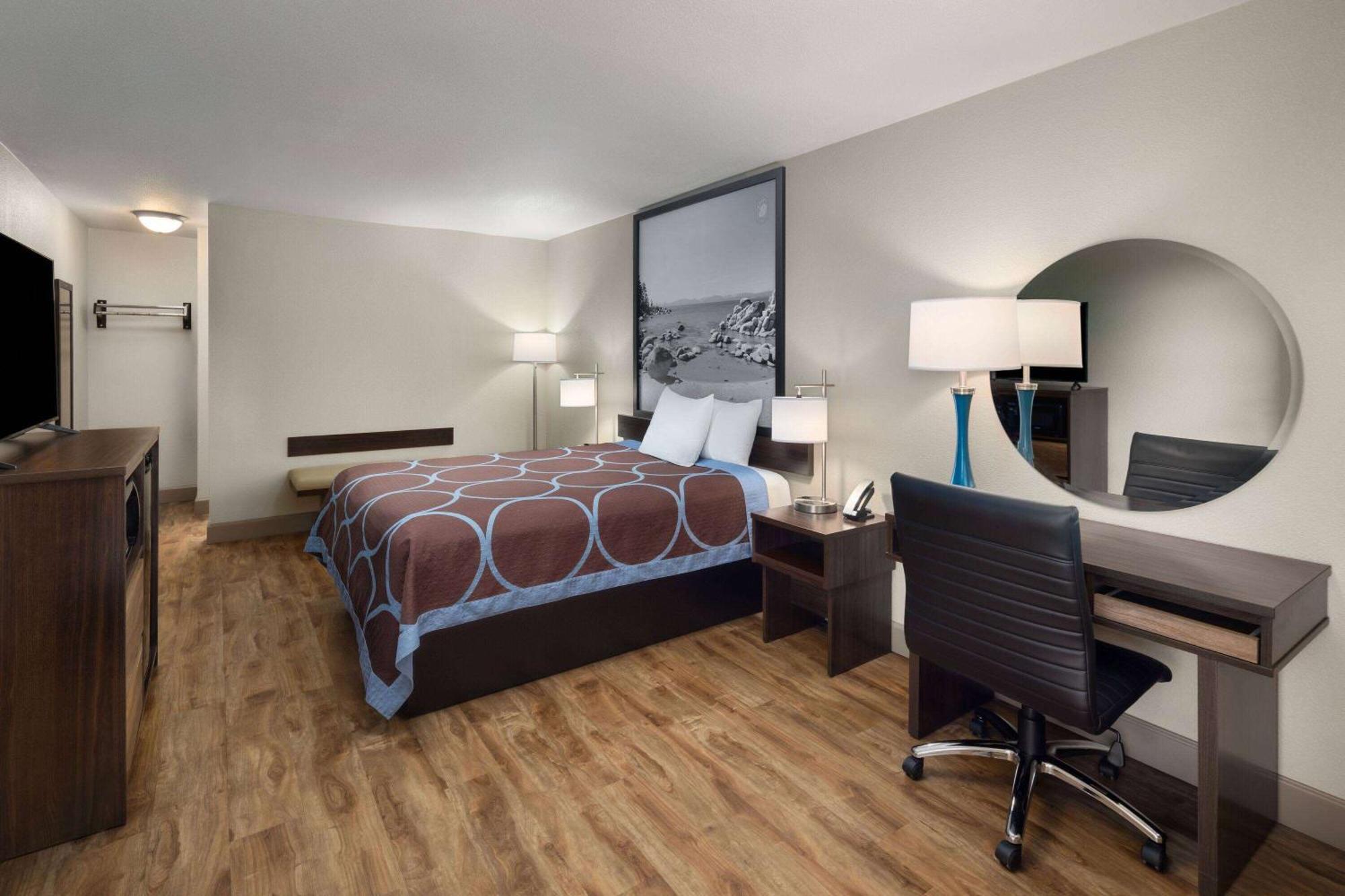 Super 8 By Wyndham Hotel Fallon
