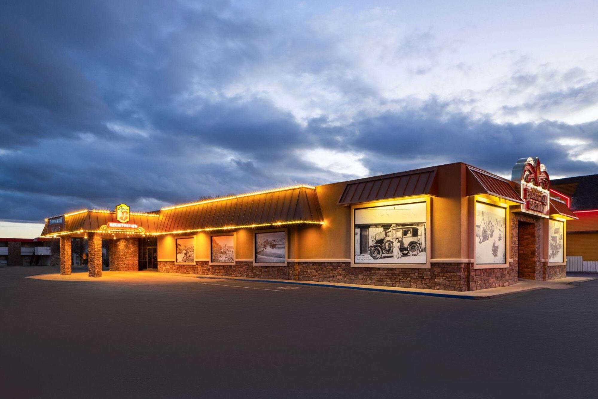 Super 8 By Wyndham 3*
